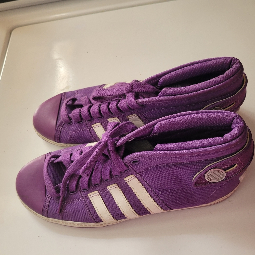 Womans Adidas Mid-top Sneakers Size 10